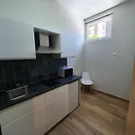 B75 *