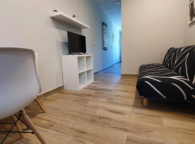 Апартаменты B75 *